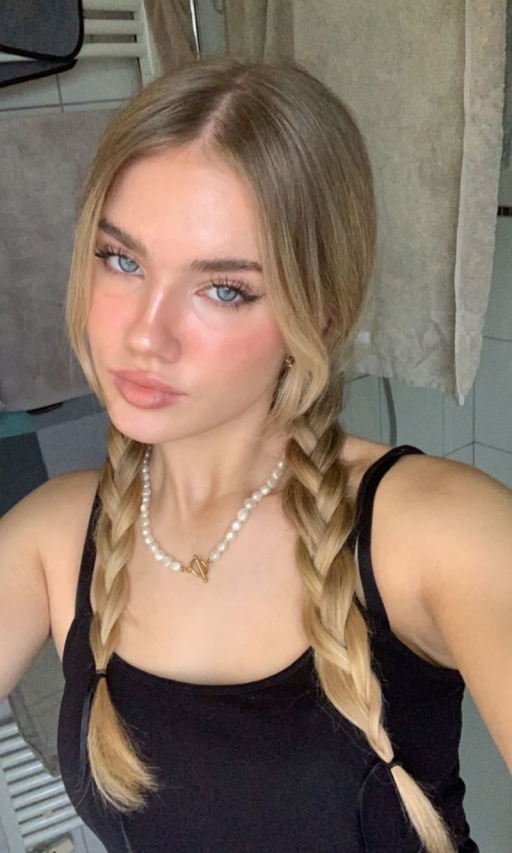 <em>Sofia L.</em>
